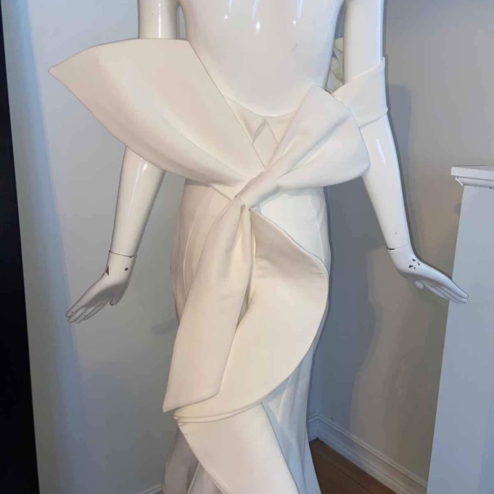 MNM couture dress size 8, used for a party.